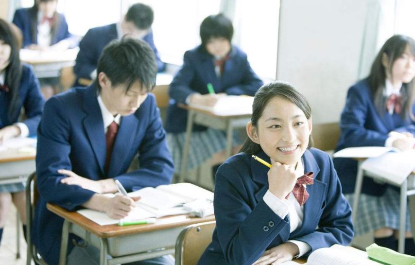 多维度视角下的最新四级考试成绩观点分析